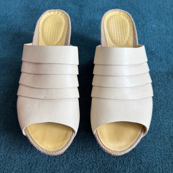 TSUBO Elger Cream wedge slide - Picture 8 of 11